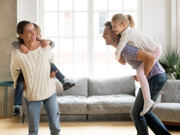 spit lage rugpijn blog Heeft u plots last van heftige lage rugpijn? Of bent u ‘door de rug gegaan’? Dan kan het zijn dat u spit heeft! Leer er alles over in deze blog.